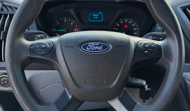 FORD TRANSIT PLATFORMA BASCULABILA – 2018- 149000KM-GARANTIE 10000KM/6LUNI-POSIBILITATE LEASING DOBANDA ANUALA FIXA DE 6.79% PE TOATA PERIOADA CONTRACTULUI PRIN IMPULS LEASING full