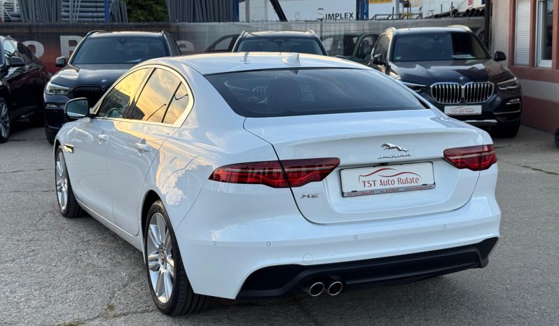 JAGUAR XE 2.0 – 102000KM – 2020- GARANTIE 12LUNI/20000KM – POSIBILITATE LEASING DOBANDA ANUALA FIXA DE 6,49% PE TOATA DURATA CONTRACTULUI PRIN IMPULS LEASING full