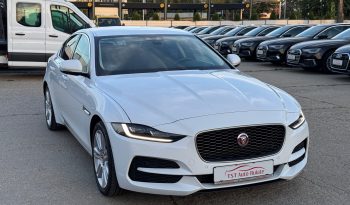 JAGUAR XE 2.0 – 102000KM – 2020- GARANTIE 12LUNI/20000KM – POSIBILITATE LEASING DOBANDA ANUALA FIXA DE 6,49% PE TOATA DURATA CONTRACTULUI PRIN IMPULS LEASING full