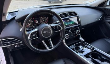 JAGUAR XE 2.0 – 102000KM – 2020- GARANTIE 12LUNI/20000KM – POSIBILITATE LEASING DOBANDA ANUALA FIXA DE 6,49% PE TOATA DURATA CONTRACTULUI PRIN IMPULS LEASING full